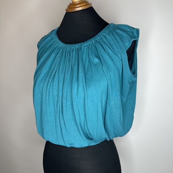 VTG Y2k HAPPENING IN THE PRESENT Teal Flowy Pleated Cropped Tank Top Size Small - Picture 4 of 11